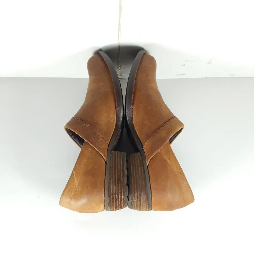 Born Marka Women's US 7,5M Brown Distressed Leather Slip On Ankle Booties Shoes - Picture 11 of 16